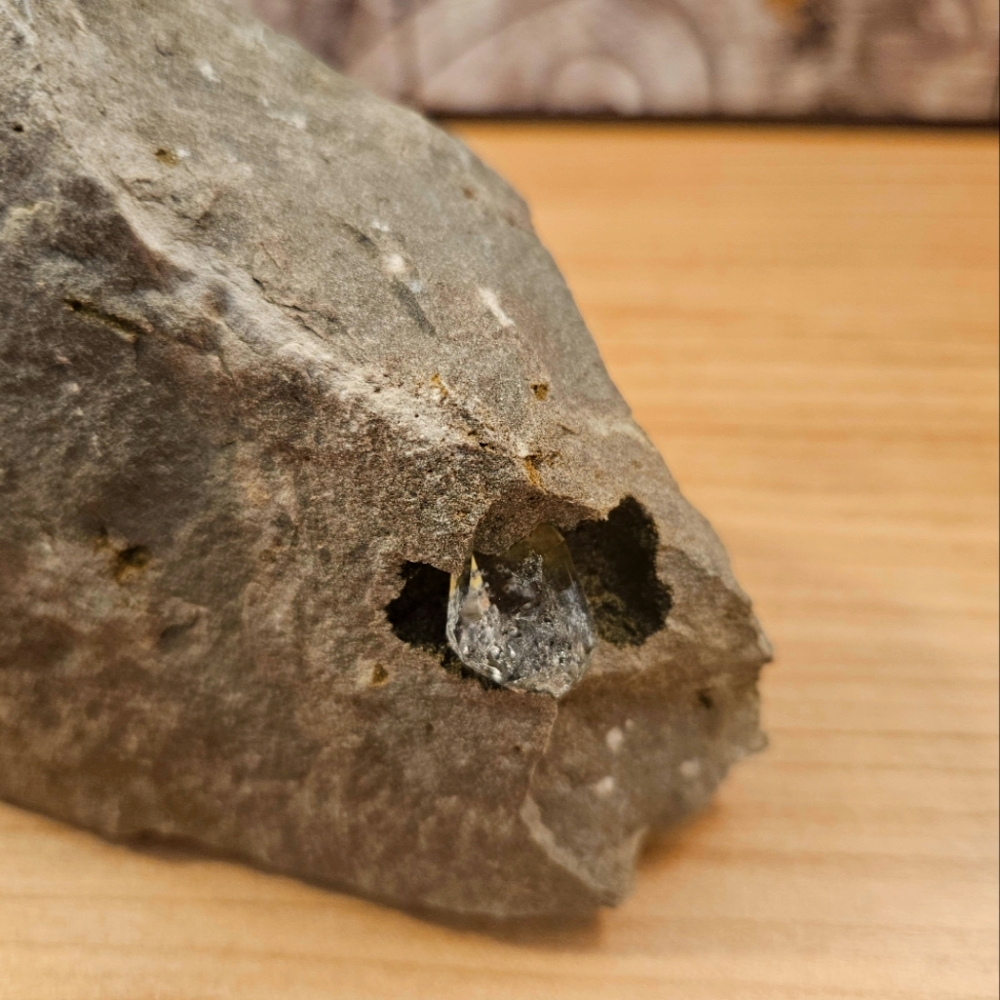 Herkimer diamonds inside natural stone
